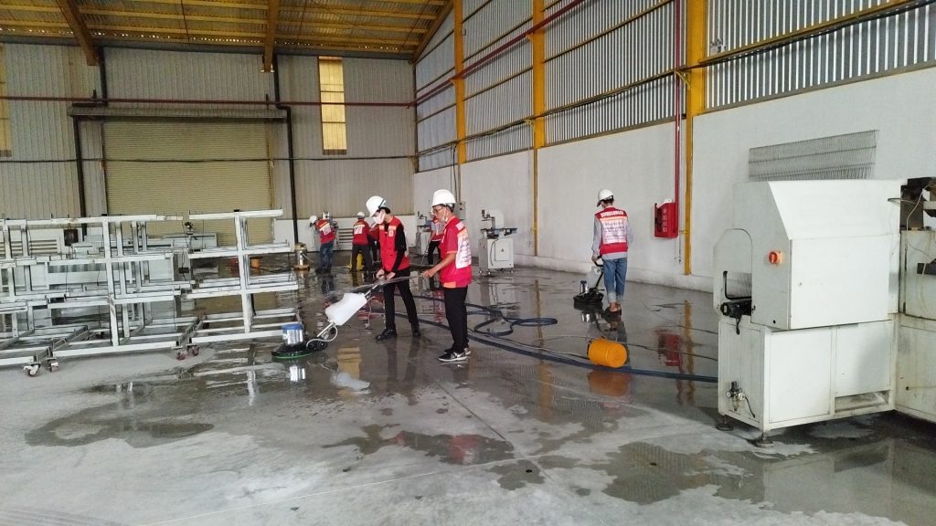Dịch vụ vệ sinh sàn nhà xưởng tại Binhduongco