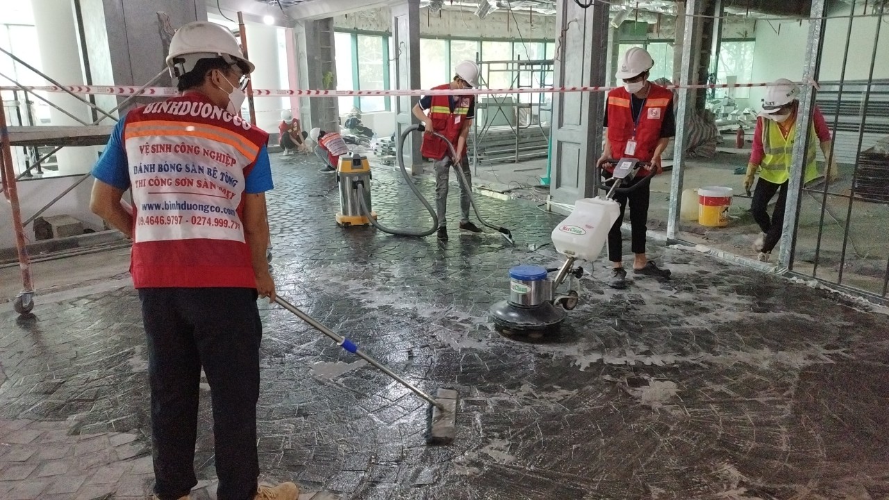 Vệ Sinh Sau Xây Dựng Tại Diamond Plaza - Q1 -TPHCM