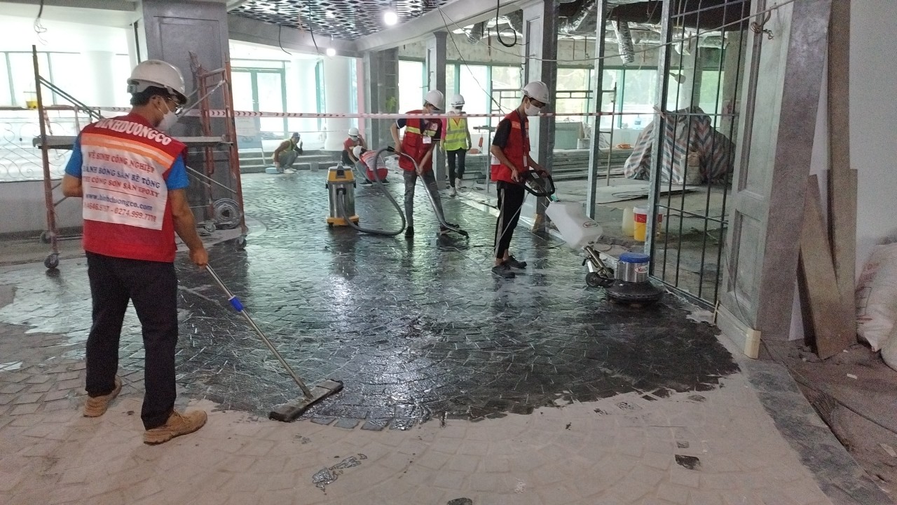 Vệ Sinh Sau Xây Dựng Tại Diamond Plaza - Q1 -TPHCM