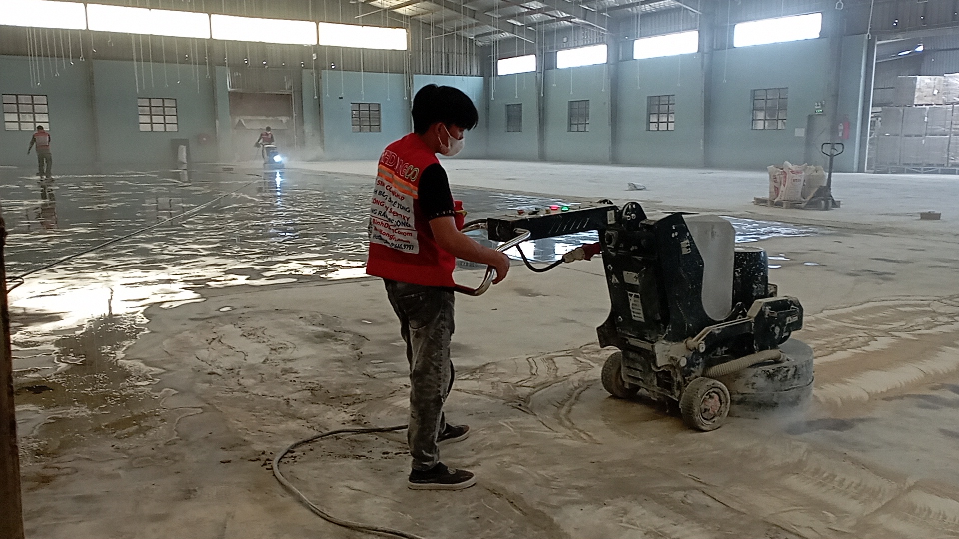 Dịch vụ mài sàn bê tông nhà xưởng tại Bình Dương