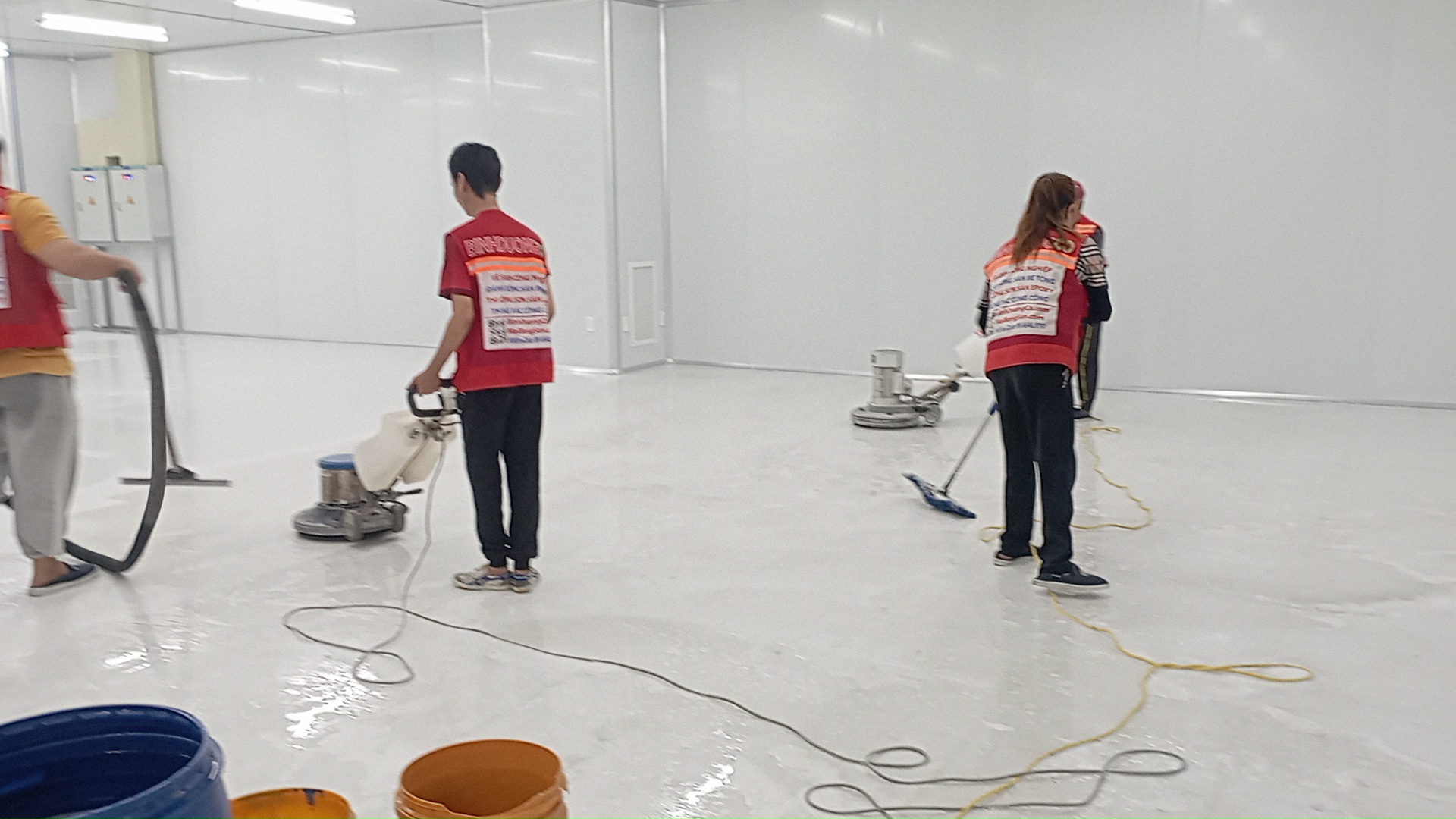 Dịch Vụ Vệ Sinh Nhà Xưởng Tại Bình Dương