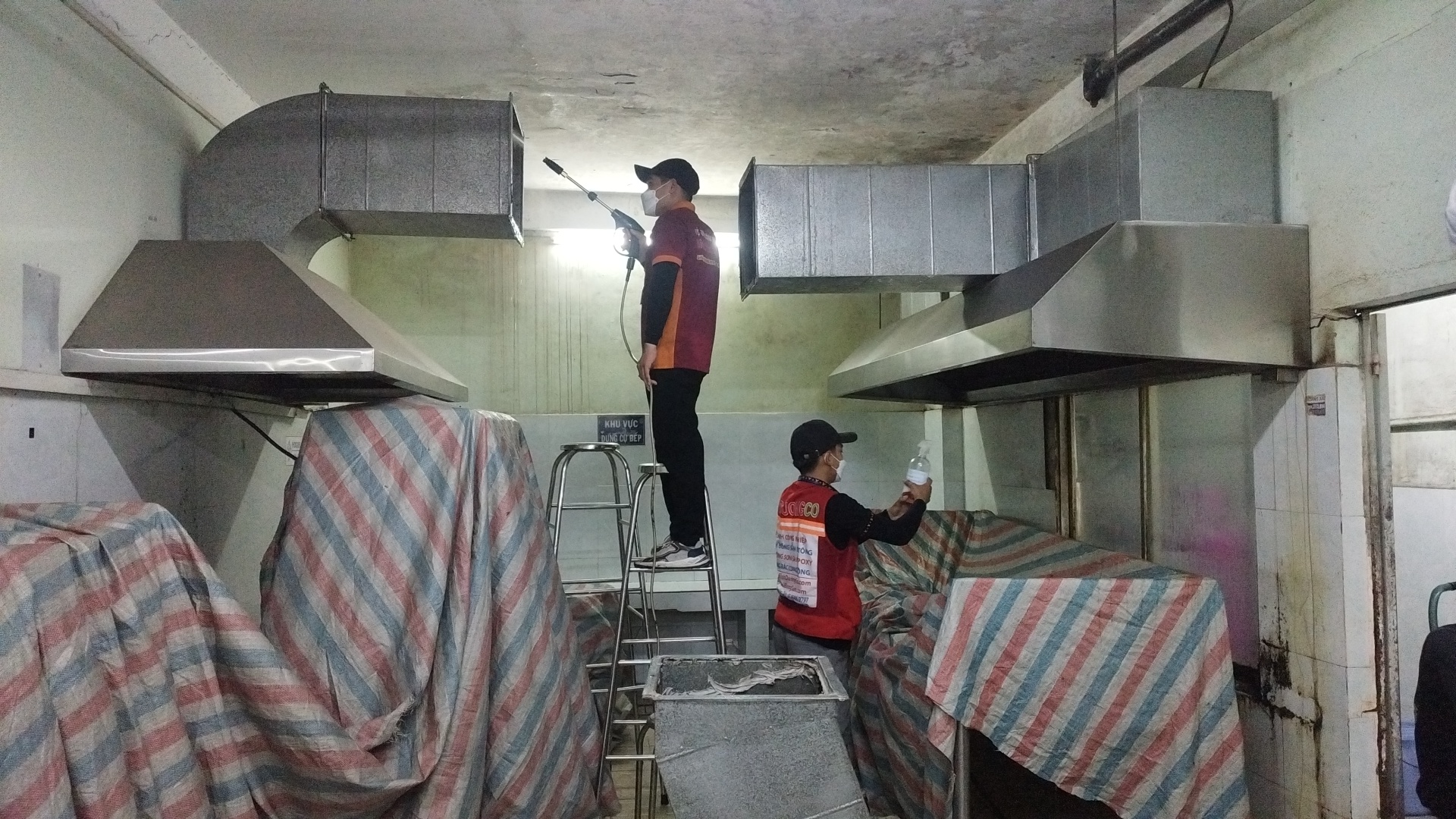 Dịch Vụ Vệ Sinh Ống Khói Nhà Bếp Tại Bình Dương Dịch Vụ Vệ Sinh Ống Khói Nhà Bếp Tại Bình Dương