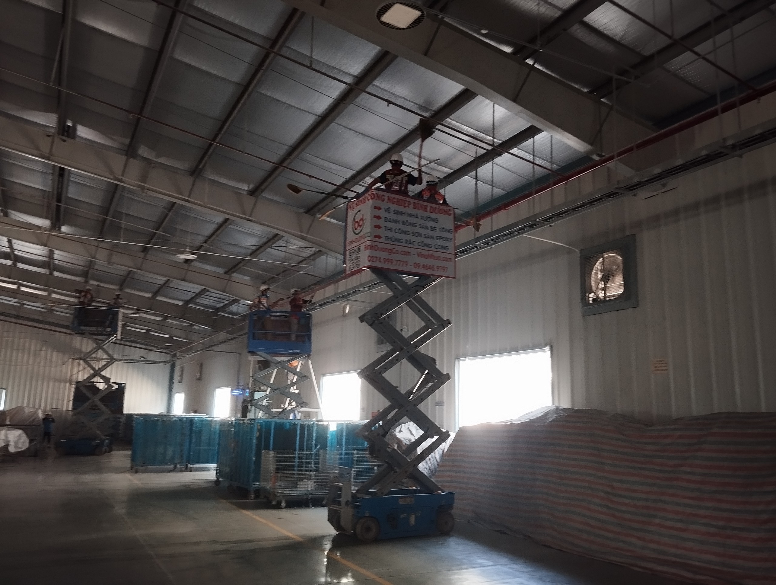 Dịch Vụ Vệ Sinh Chuyên Nghiệp