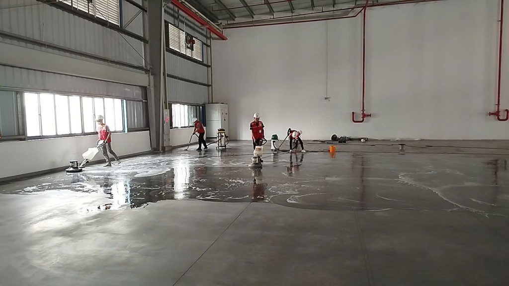 thi-cong-dich-vu-ve-sinh-san-be-tong-nha-xuong-tai-kcn-my-phuoc-4-tp-ben-cat-binh-duong