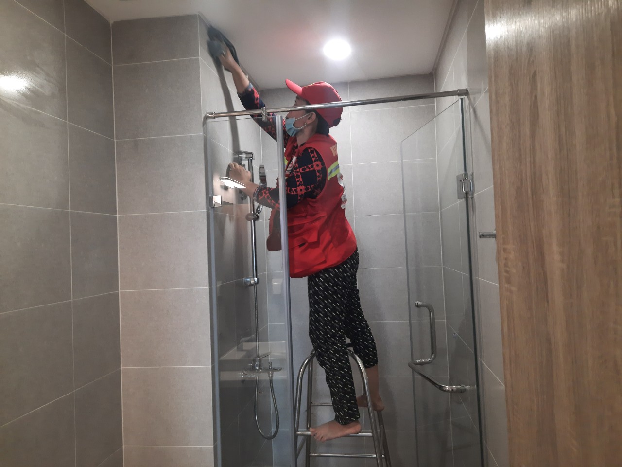 Dịch Vụ Vệ Sinh Nhà Cửa Chuyên Nghiệp Tại Bình Dương