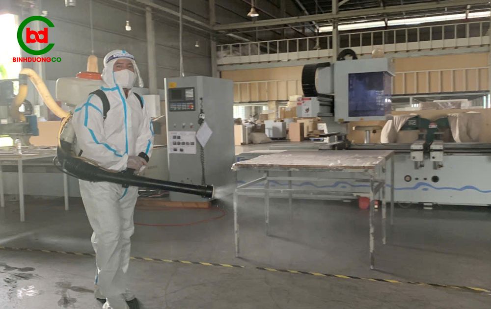 trang thiết bị và hóa chất chuyên dụng, hiện đại