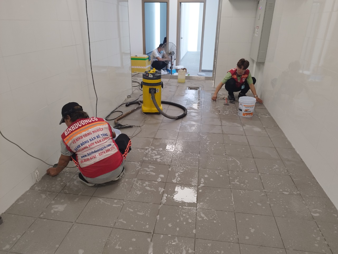 Dịch vụ vệ sinh công nghiệp Bình Dương